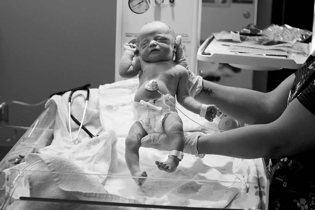 DIY Birth Photography tips and tricks.