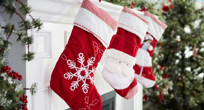 10 Stocking Stuffers for Mom (Under $10) - Love and Marriage