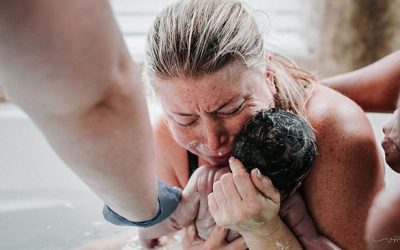 Magical Photos of Moms Seeing Their Babies For The First Time