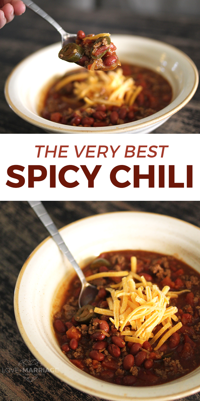 This spicy chili recipe is very easy to make, tastes amazing and has the perfect amount of kick. Great for dinner or game day!