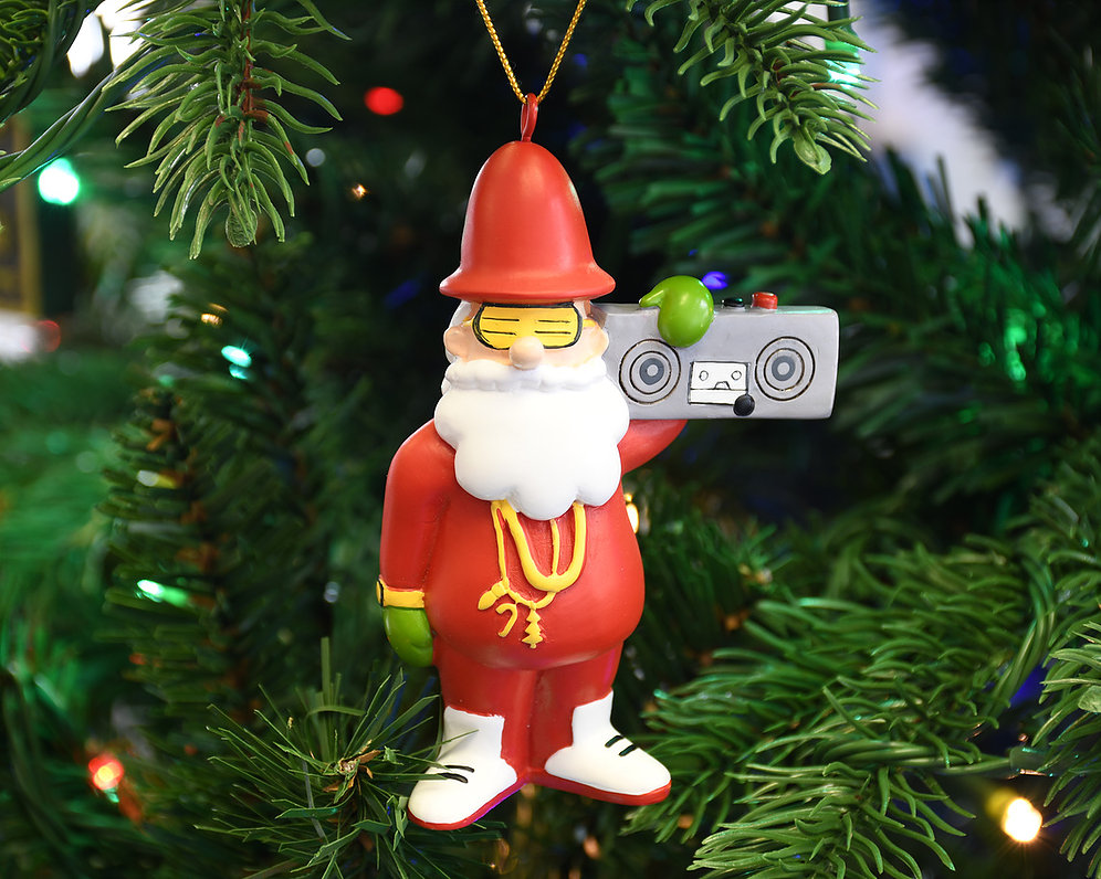 10 Funny Christmas Ornaments for Your Tree