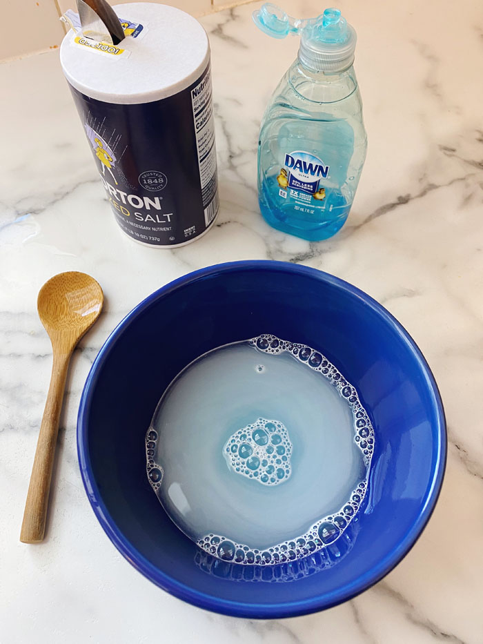 2-Ingredient Homemade Jewelry Cleaner