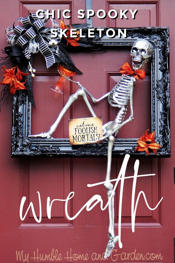 Creepy Skeleton Wreath - 12 DIY Halloween Wreath Ideas
