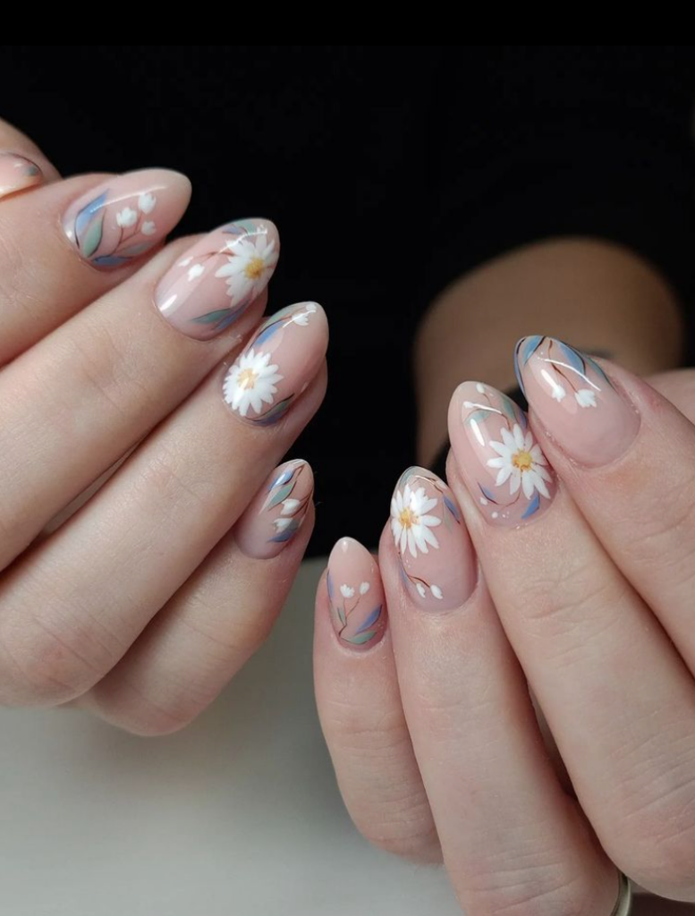 Natural floral daisy nail design