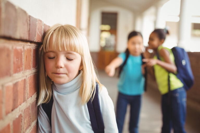 How To Deal with a Bully: 10 Quick Comebacks for Kids