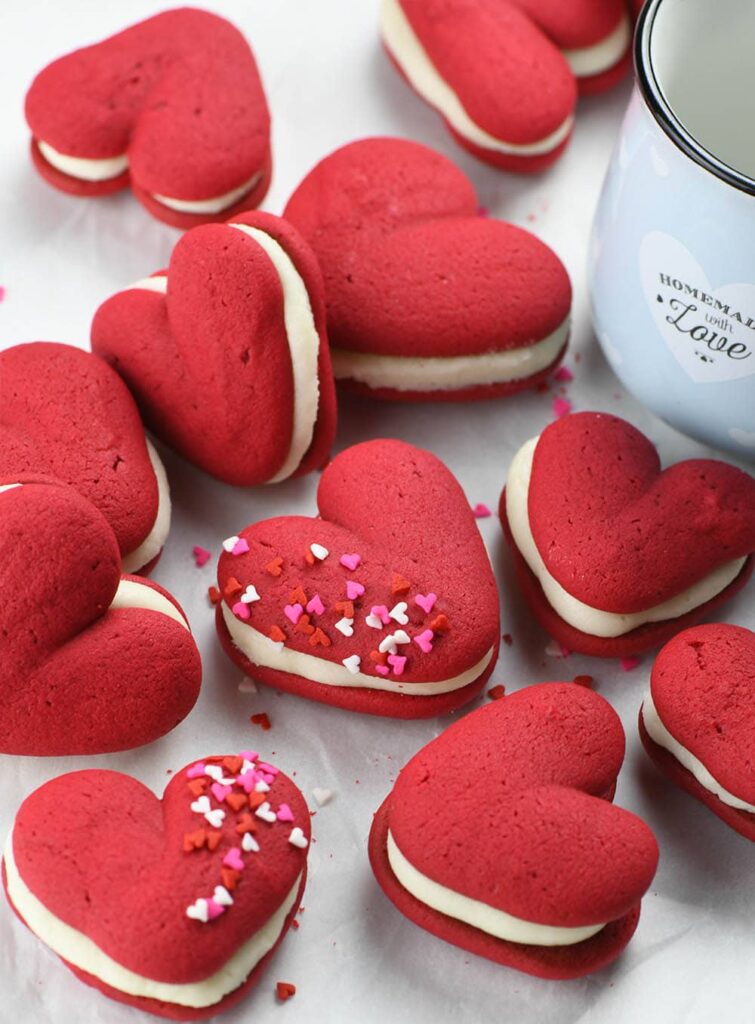 Red Velvet Whoopie Pies - Valentines Cookies